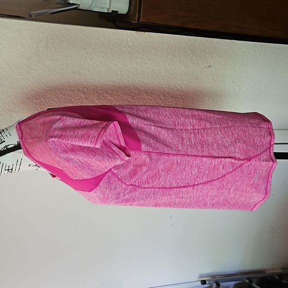 Annika athletic tank top - Picture 2 of 11